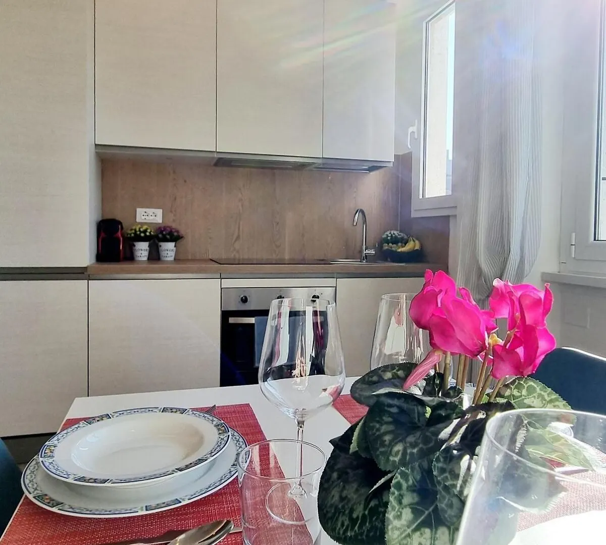 Bovisa Elegance And Comfort Near The City Center Milan 0*,  Italy