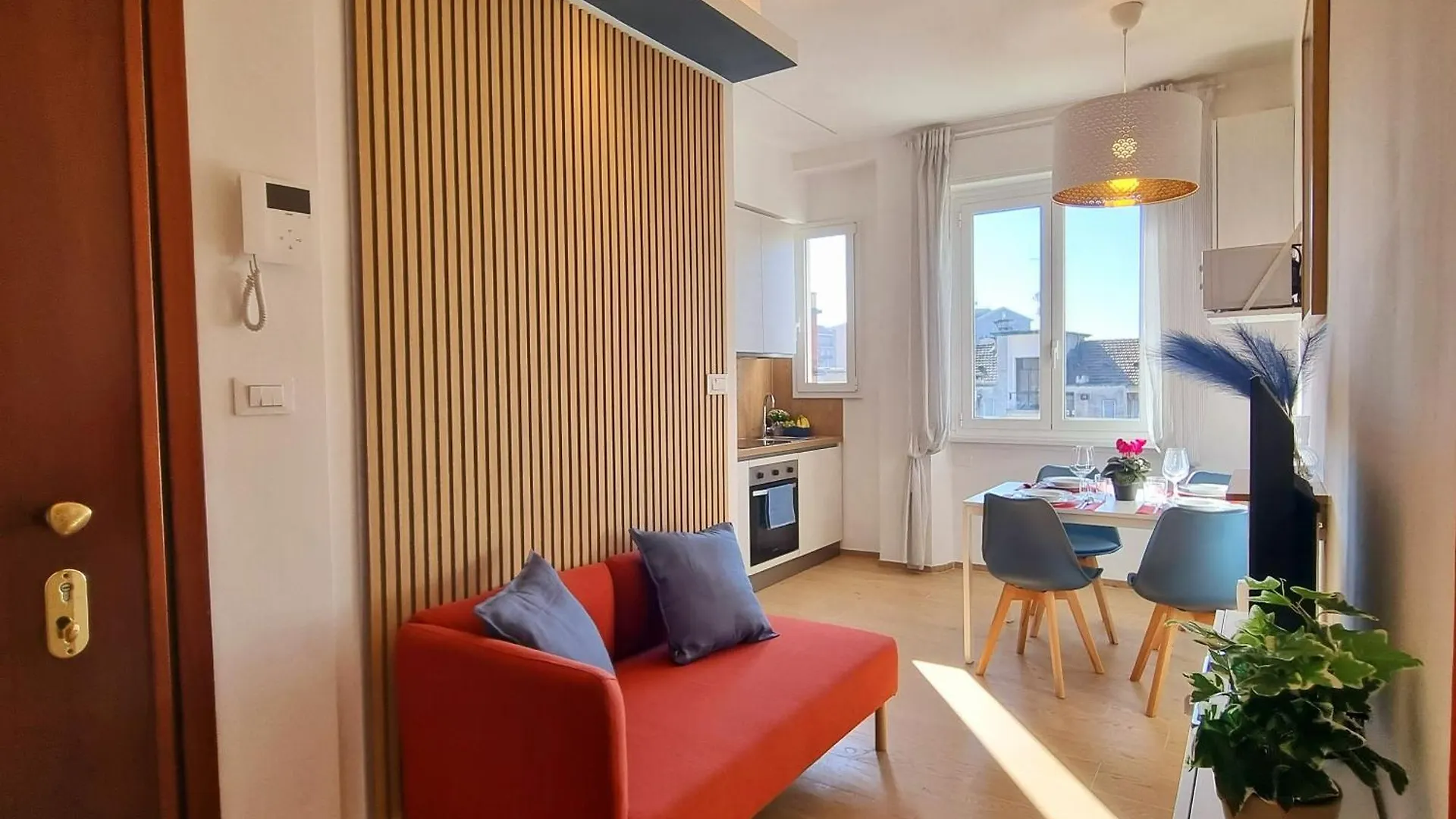 Bovisa Elegance And Comfort Near The City Center Milan Apartment
